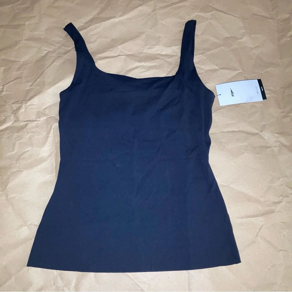 Nike top